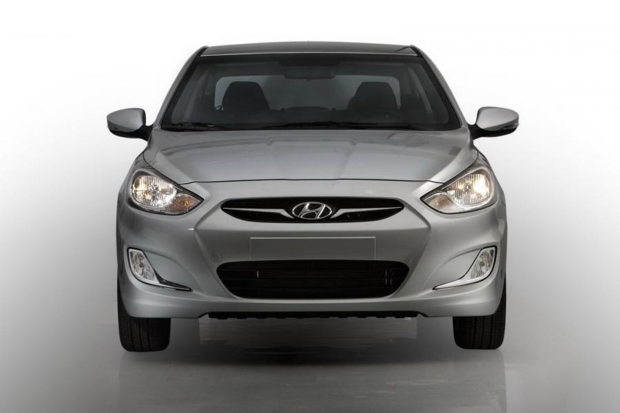  Hyundai Solaris 2011 года  (фото 37 из 45)